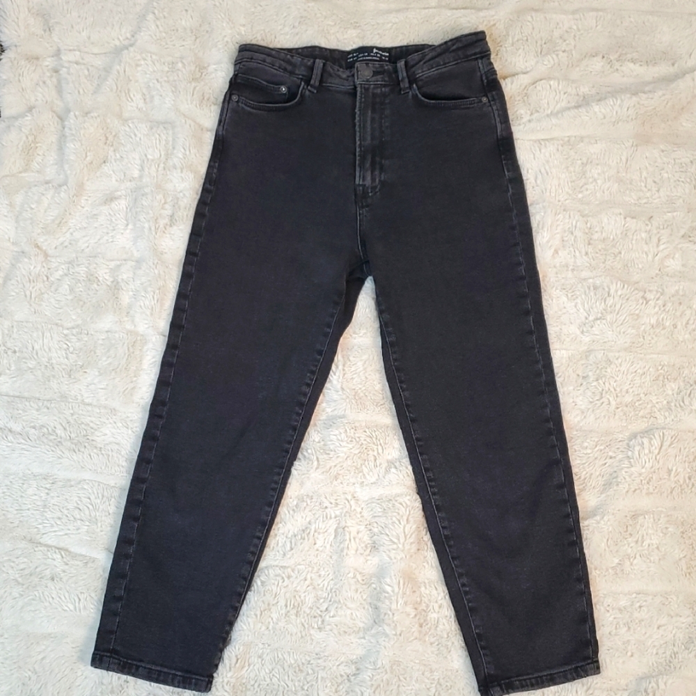 Stradivarius Mom Slim Faded Black Jeans 8 But Fits More Like A 4
